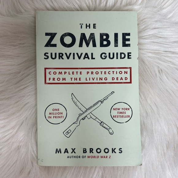 Paperback Book: The Zombie Survival Guide - Picture 1 of 3